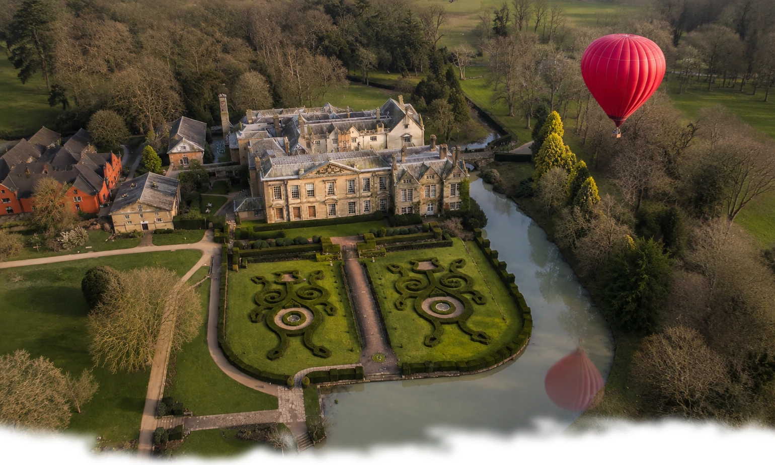 Hot air balloon flight from Coventry, one of the closest launch locations to Knowle
